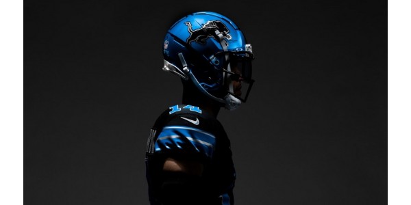 Den nya svarta Detroit Lions-tröjan är tillbaka för den nya säsongen